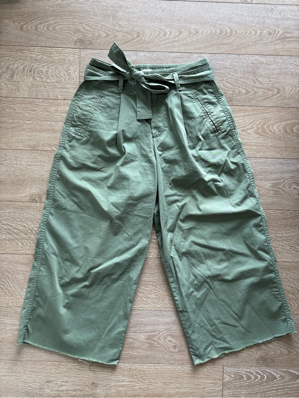 GAP Women’s Olive Green Wide-Leg Paperbag Waist Pants